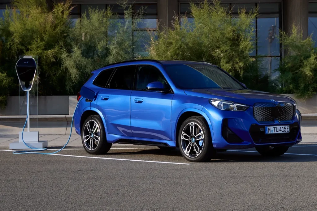 BMW iX1 xDrive30